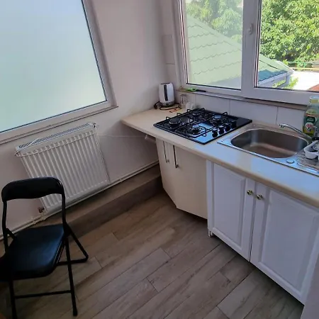 Iris Spacious Apartman *